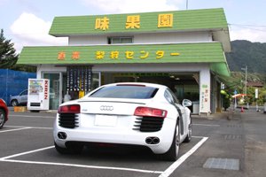 アウディR8　１